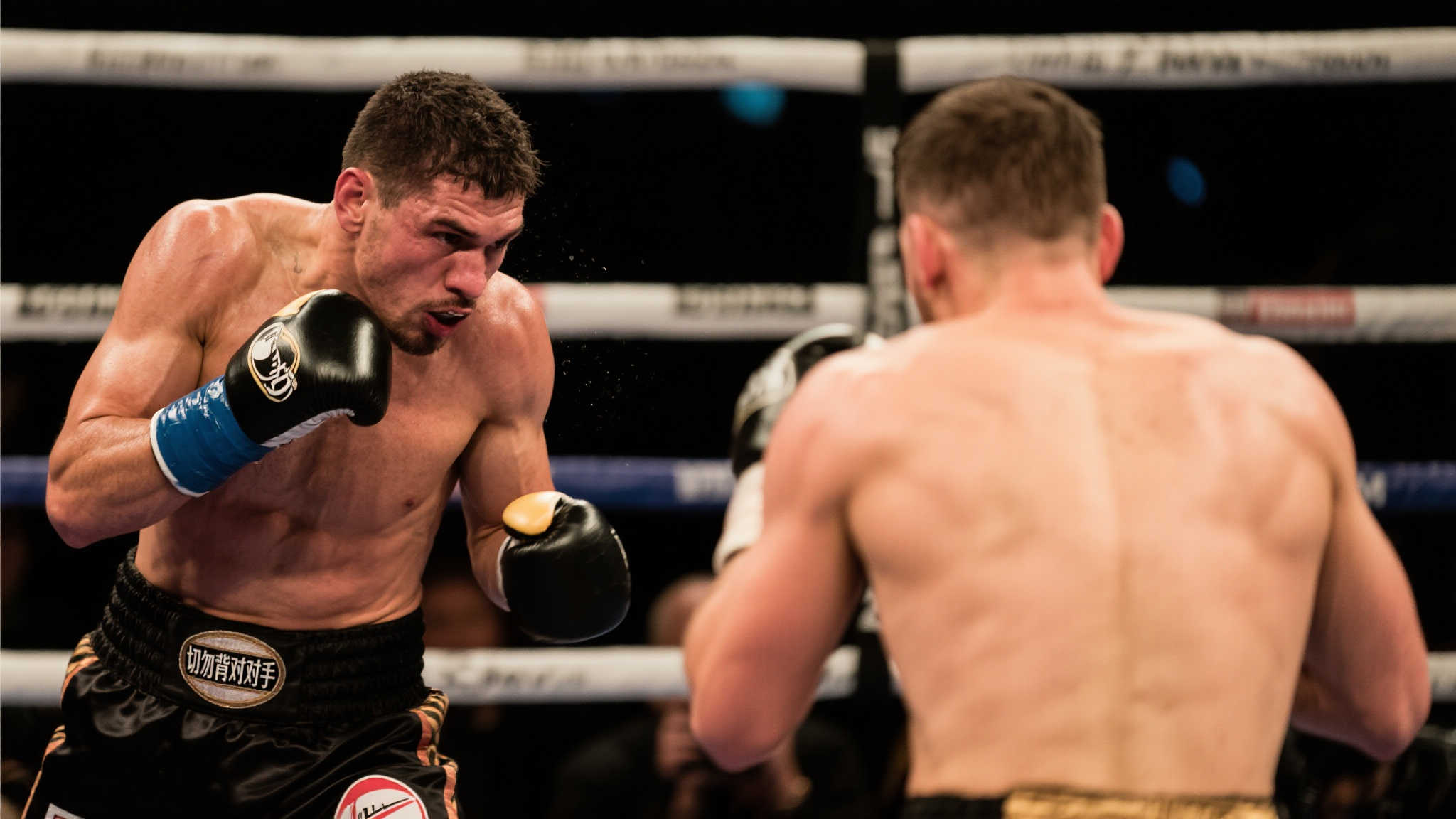 而在反击时 而在反击时